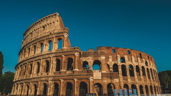 Découvrez les astuces incontournables pour réussir votre voyage à rome